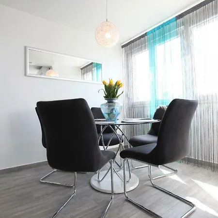 Roko Apartment *