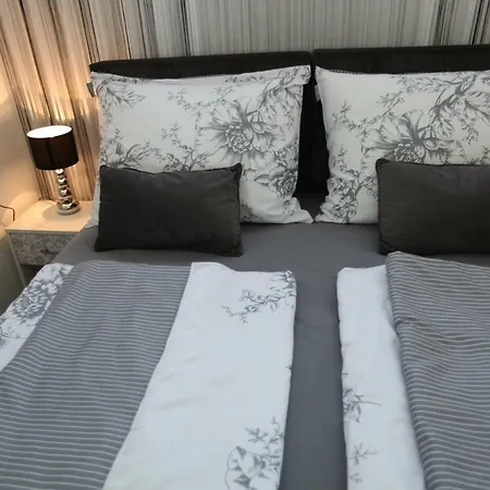 Roko Apartment *